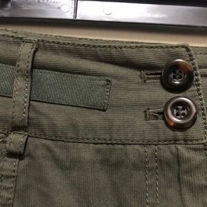 Hucke skirt US16 deep military olive 2 pockets and zip closure